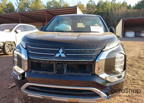 2024 Mitsubishi Outlander Se 2.5 2Wd/Se Black Edition S-Awc/Se Black Edition W/Pano Roof S-Awc z USA, uszkodzony, nr VIN JA4J3VA84RZ041666